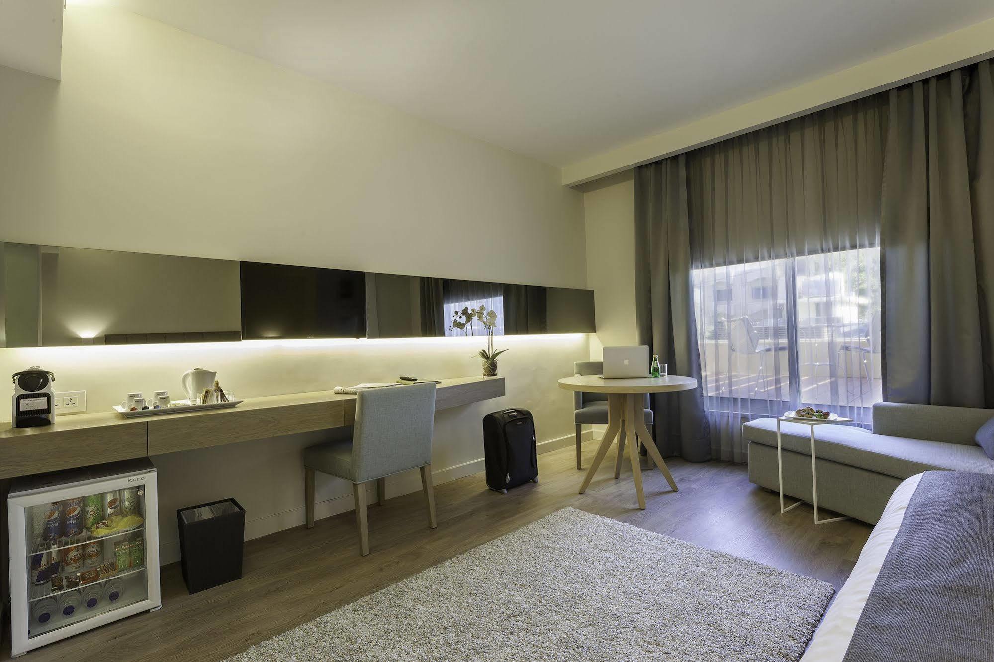 Alqasr Metropole Hotel 4*
